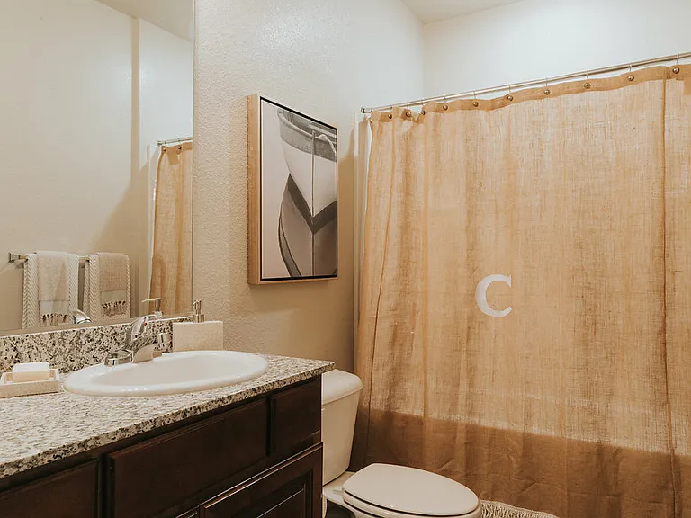 Cameron Isles Apartment Homes — Photo 14
