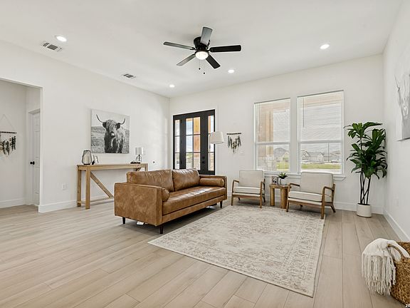 4th image of 12911 Nuevo Arroyo Dr