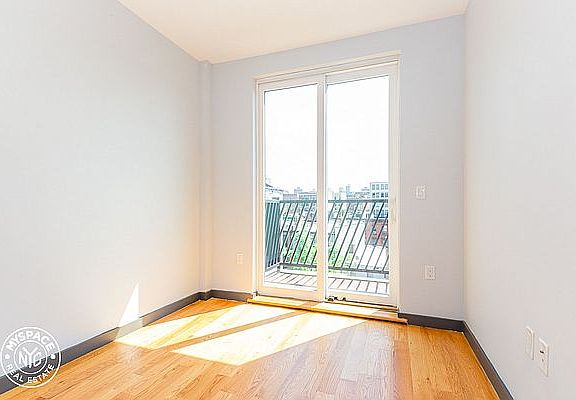 4th image of 258 Metropolitan Ave #6F