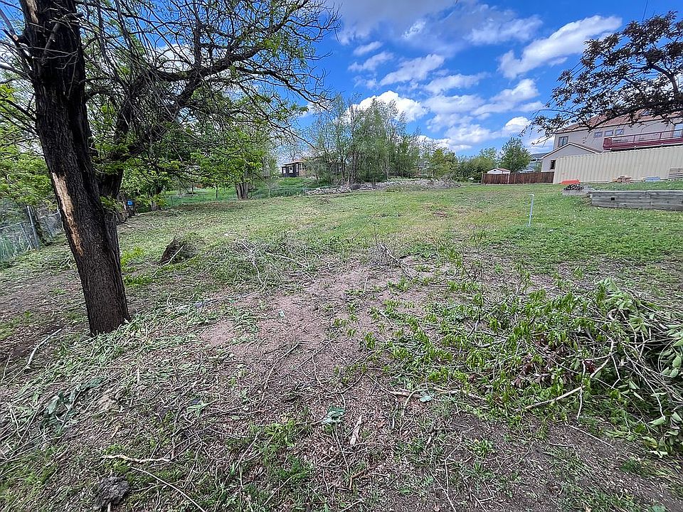 2nd image of 10903 W 32nd Ave