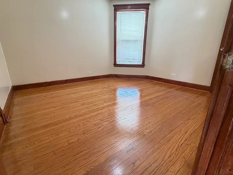 5717 S Prairie Ave #2 — Photo 7