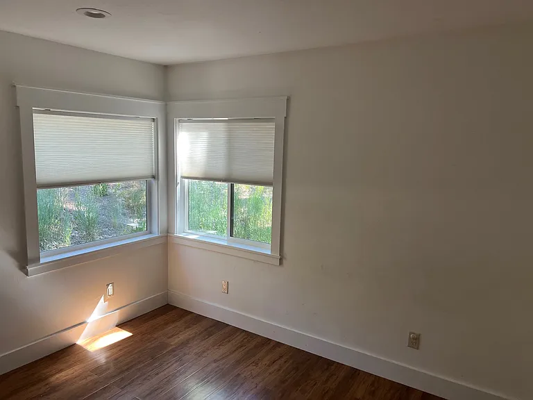 10151 Meadow Way — Photo 3