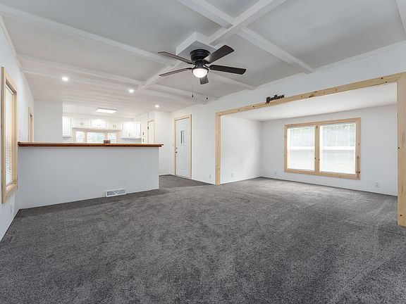 4th image of 24 60th St