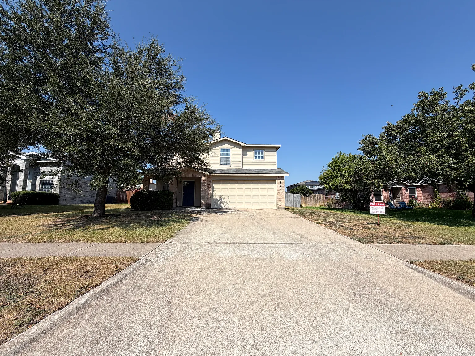 3 bed, 2.5 bath, 1807 sqft, $1,595 — Photo 1