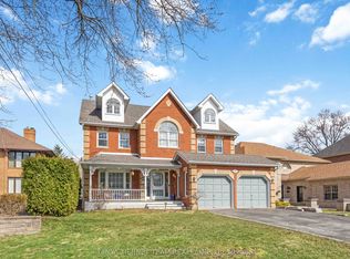 467 Oakwood Dr, Pickering, ON L1W 2M8