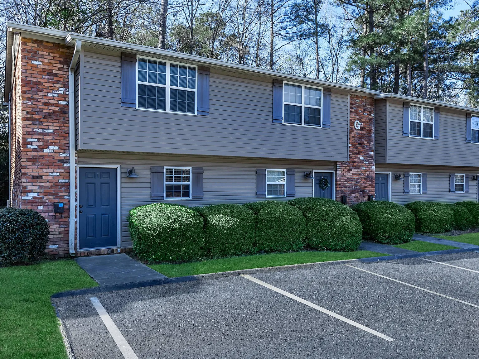 Waverly Pointe — Photo 4