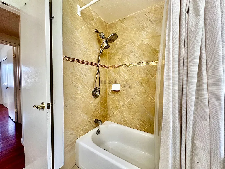 6725 Lennox Ave — Photo 33
