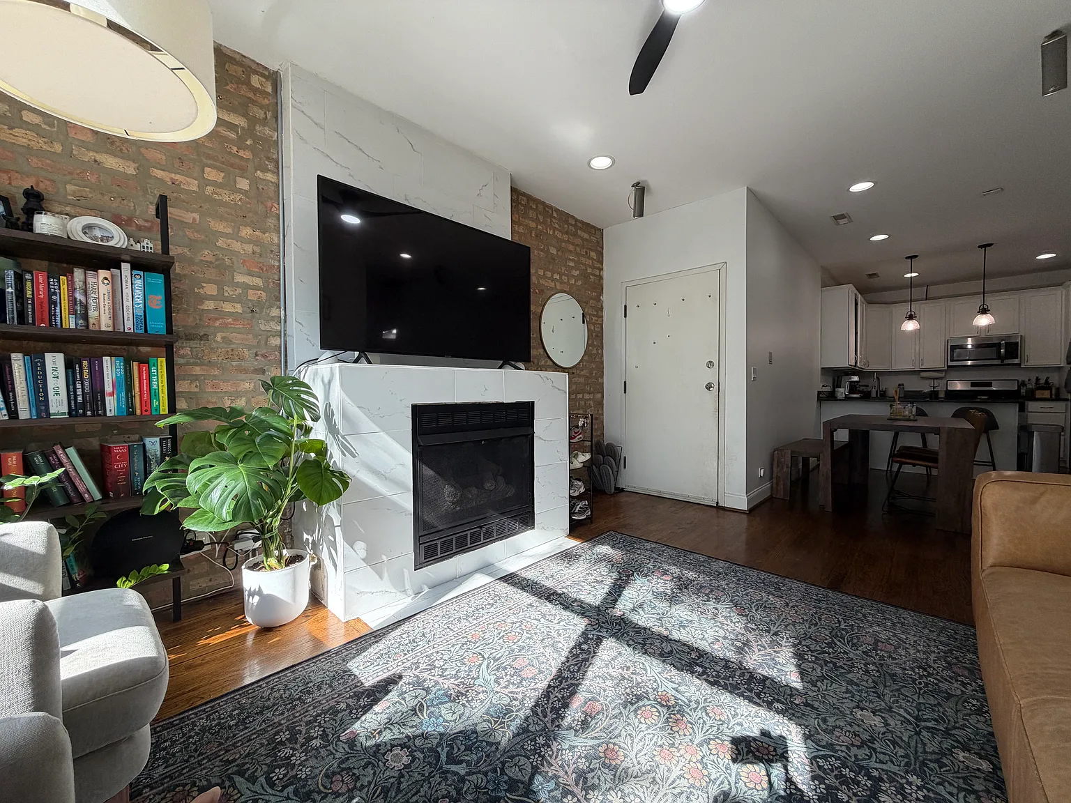 2 bed, 1215 sqft, $3,200 — Photo 3