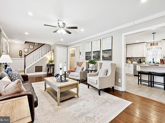 5th image of 623 Avenue C