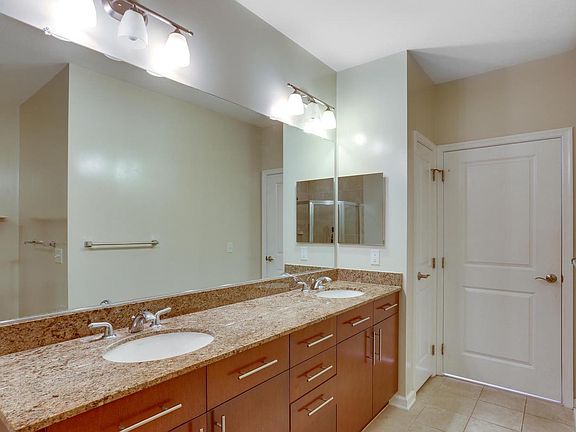 5th image of 444 W Broad St Unit 716