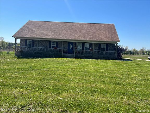 3rd image of 25260 32 Mile Rd