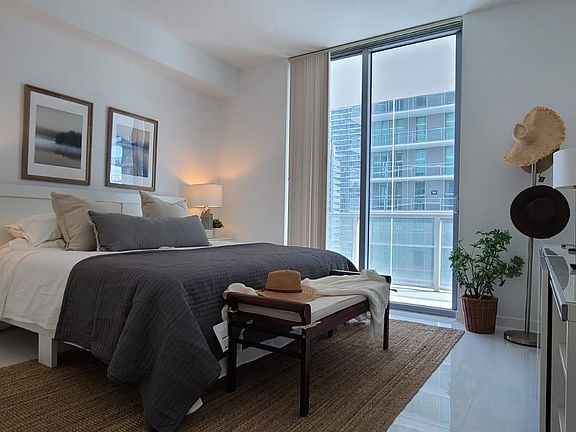 3rd image of 1111 SW 1st Ave APT 2915