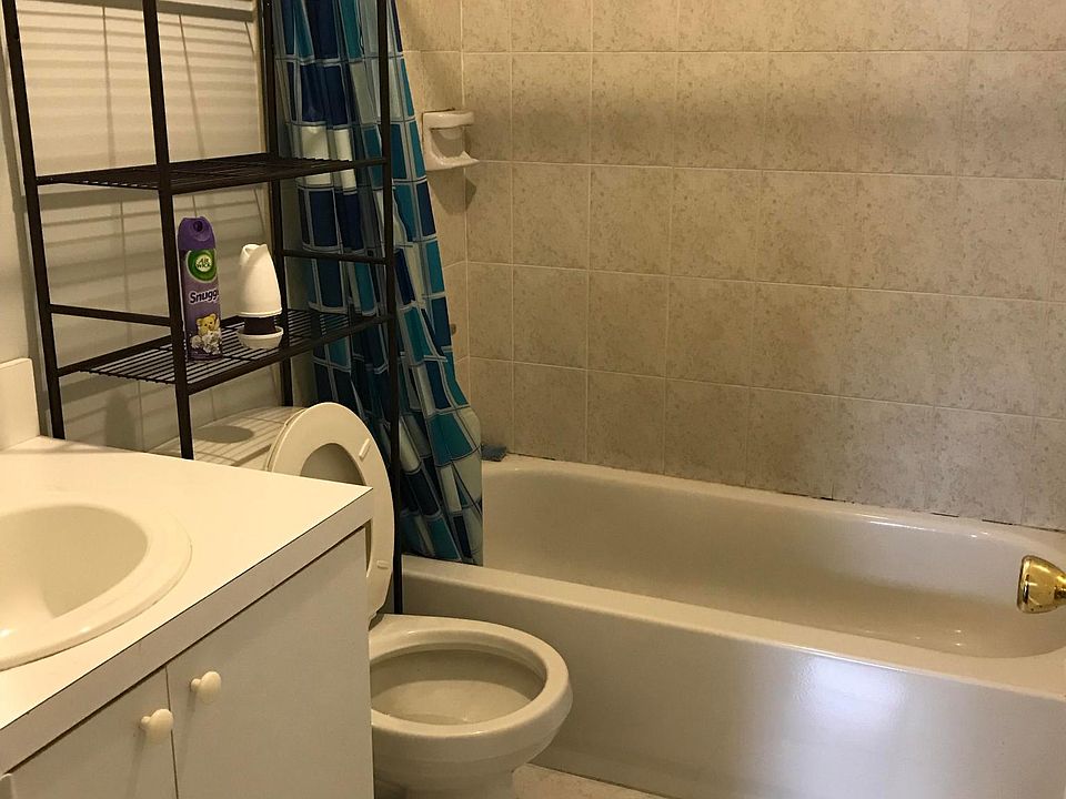 1st image of 203 Westcott Blvd #1