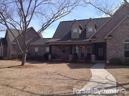 1st image of 102 Bretwood Ct