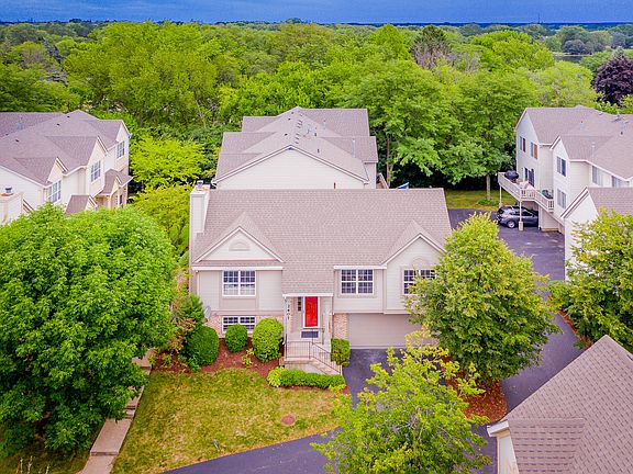 2nd image of 2607 Woodmere Dr #17