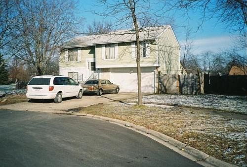 1st image of 30W100 Elmwood Ct