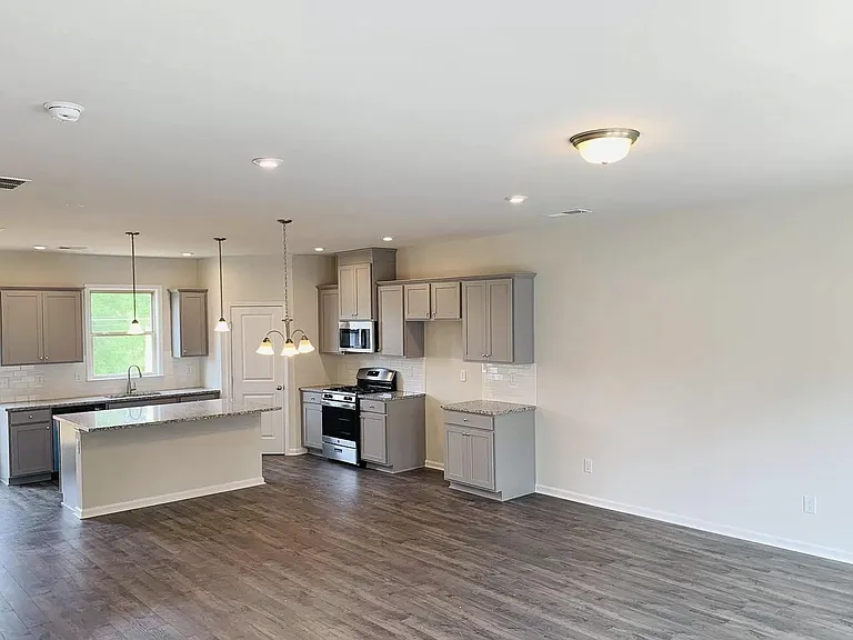 250 Mahone Dr — Photo 18