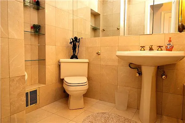 Rented by Metropolitan Res. Partners | media 22