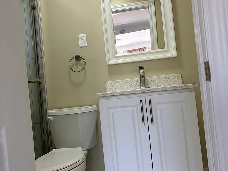 2885 Saint Clair Ave E #3 — Photo 8