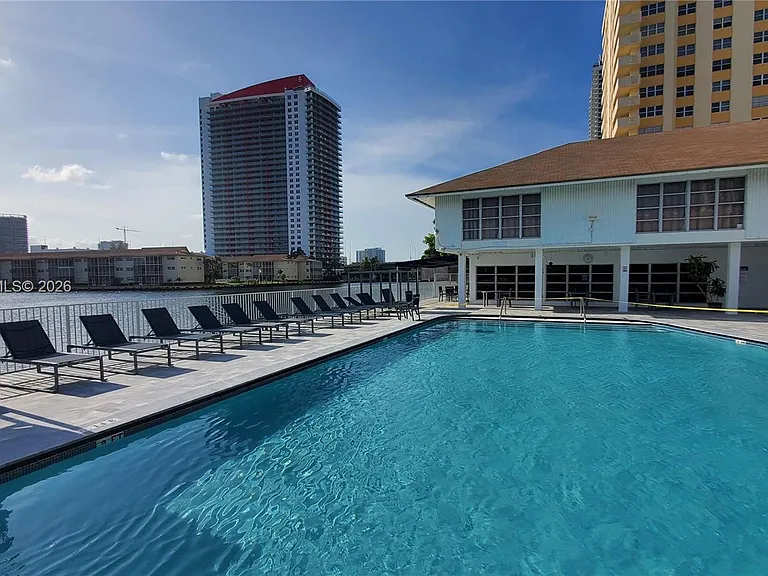 1849 S Ocean Dr #505 — Photo 18
