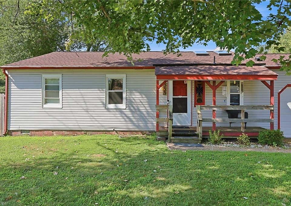 1st image of 555 Dellwood Dr