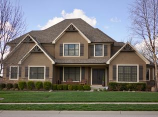 1600 NE Daltons Ridge Dr, Lees Summit, MO 64064