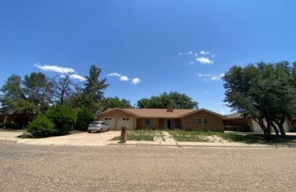 2037 Tech Dr, Levelland, TX 79336 Zillow