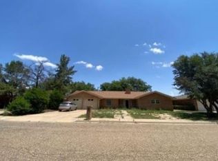 2037 Tech Dr, Levelland, TX 79336