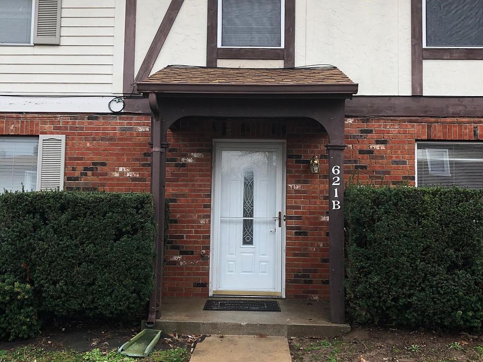 1st image of 621 Westwood Dr S APT B