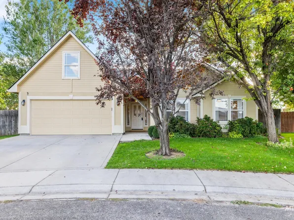 2119 W Blossom Ave, Nampa, ID 83651
