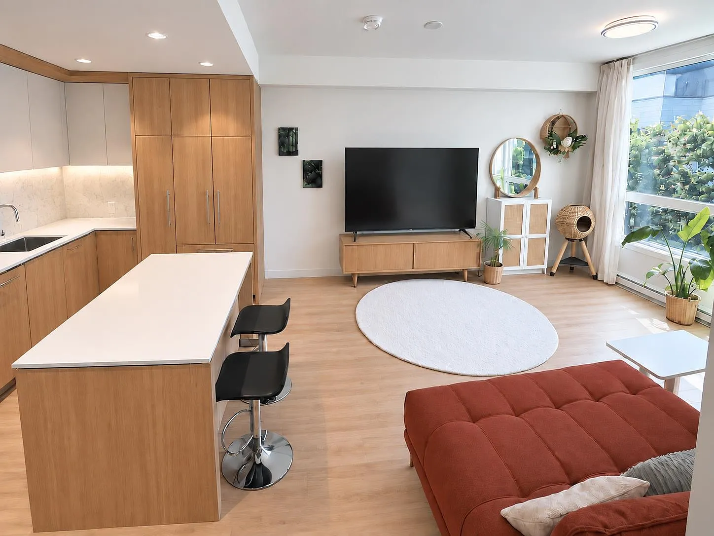 2 bed, 1069 sqft, $3,500 — Photo 3