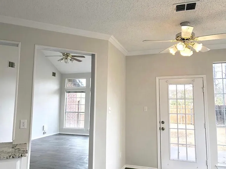 11112 Newport Dr — Photo 9
