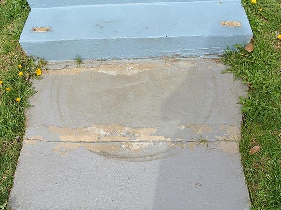 5th image of 709 W Bank St