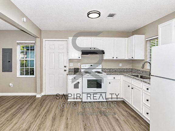 5th image of 2746 Knoll Rd SE