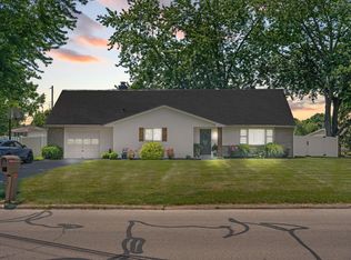 585 Edgewood Dr, Circleville, OH 43113