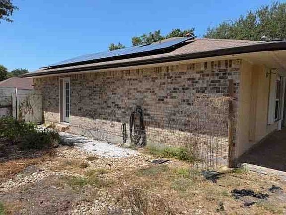 3rd image of 2300 Timberleaf Cir