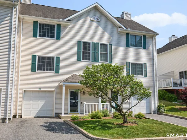 14 South St Unit 49, Danbury, CT 06810