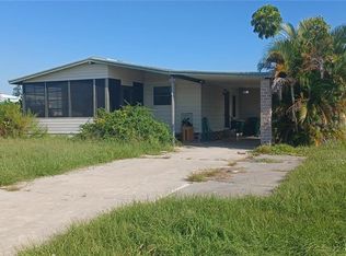 6126 Falcon Dr, Englewood, FL 34224