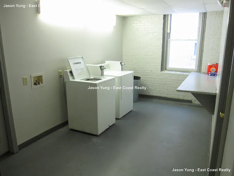 220 Kelton St #9 — Photo 14