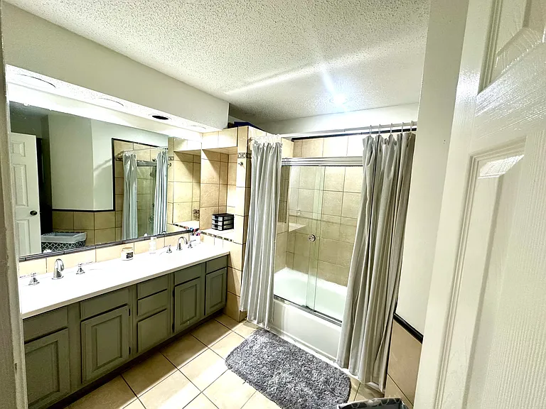 1108 Quail Valley Ln #221 — Photo 6