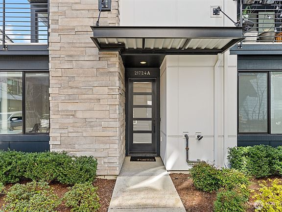 4th image of 21724 25th Avenue SE #A