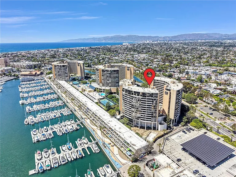 4337 Marina City Dr #149 — Photo 38