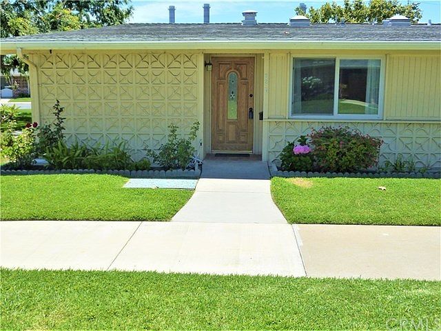 1st image of 13700 El Dorado Dr #M3-32l