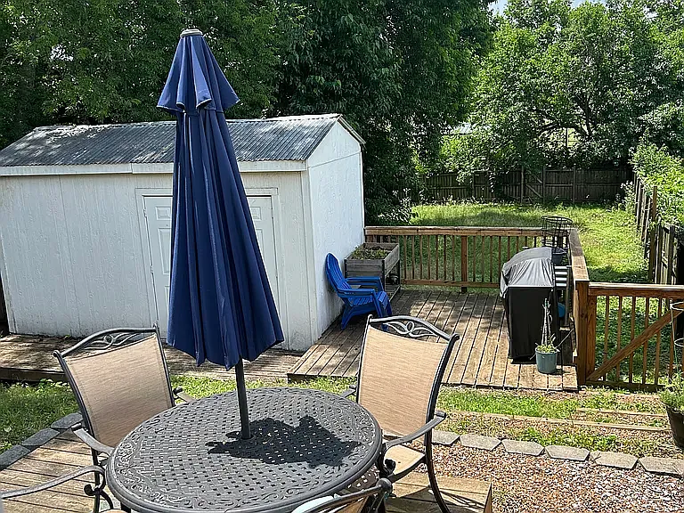 926 Marilyn Rd — Photo 8