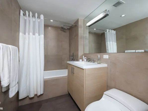 393 West End Avenue image 10 of 13