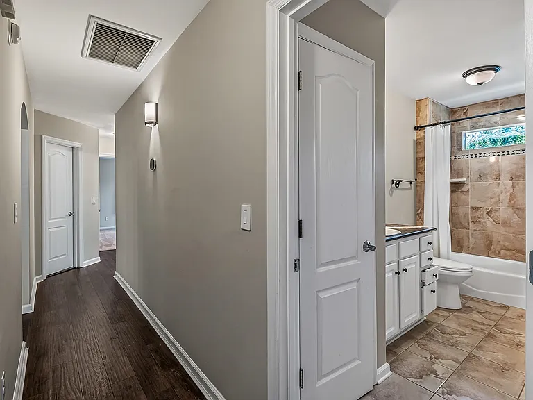 6326 Glasgow Dr — Photo 33