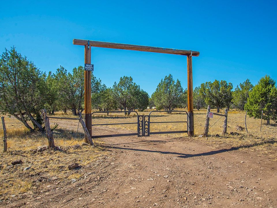 2nd image of 271 Olivas Alone