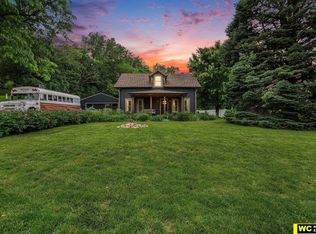 655 S 18th St, Blair, NE 68008