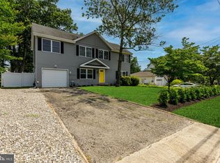 112 Equinox Rd, Manahawkin, NJ 08050