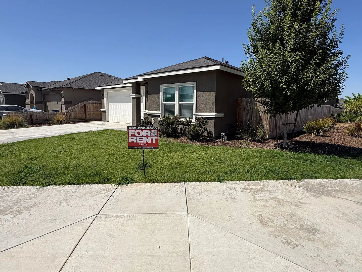 Section 8 ok! Newly built home on corner lot Available Now! — Photo 2